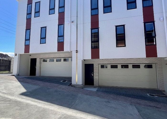  at 41B Kelwyn Road, Kelston, Waitakere City, Auckland