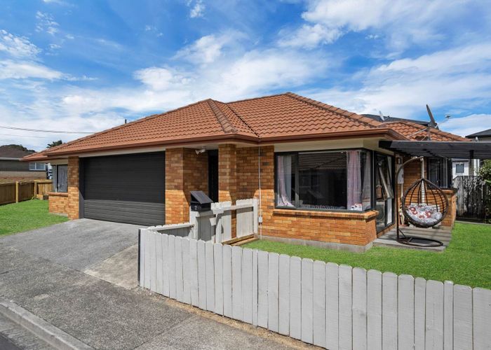  at 2 Pantera Way, Hill Park, Manukau City, Auckland