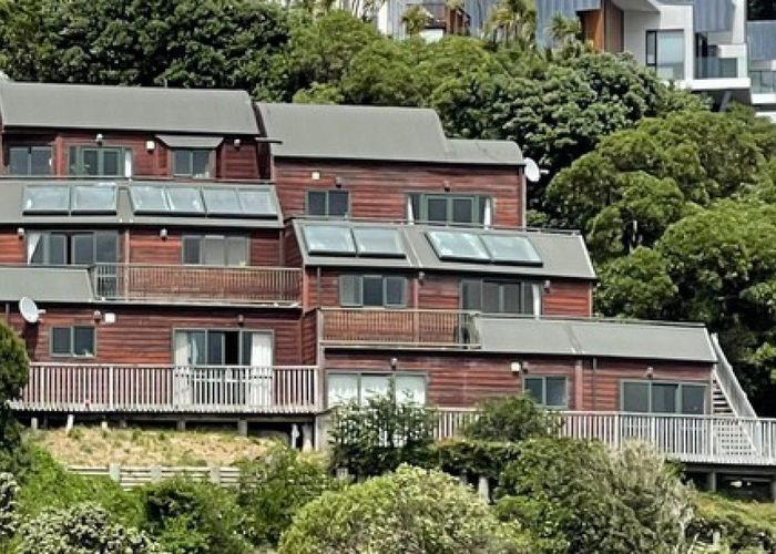  at 16 Palliser Road, Roseneath, Wellington, Wellington