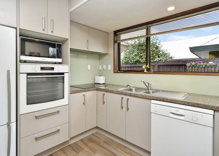  at 4 Clotilda Place, Bishopdale, Christchurch