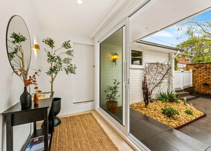  at 216 Onewa Road, Birkenhead, North Shore City, Auckland