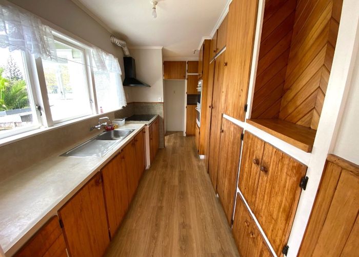  at 8A Woolfield Road, Papatoetoe, Manukau City, Auckland