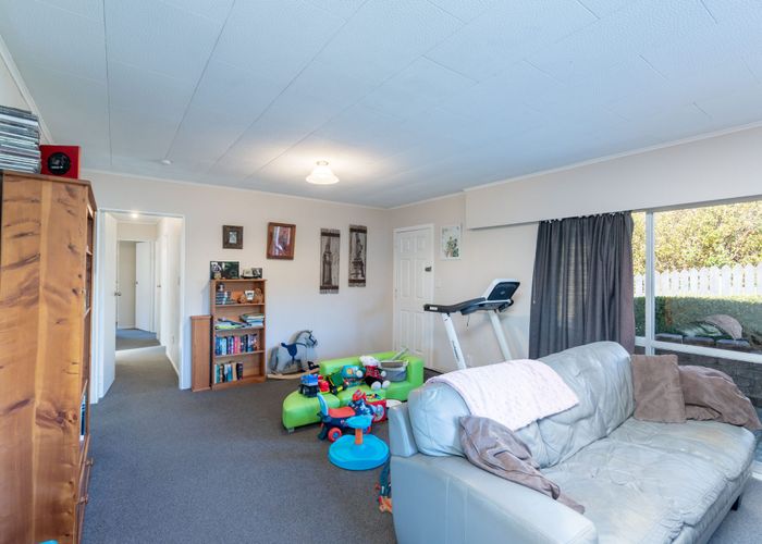  at 43 Levant Street, Cannons Creek, Porirua