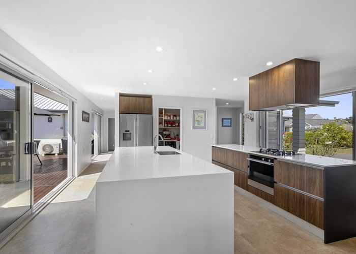  at 8 Wentworth Lane, Waiwhakaiho, New Plymouth, Taranaki