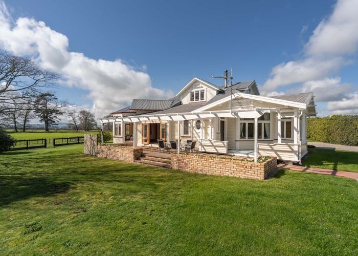  at 152 Marshmeadow Road, Newstead