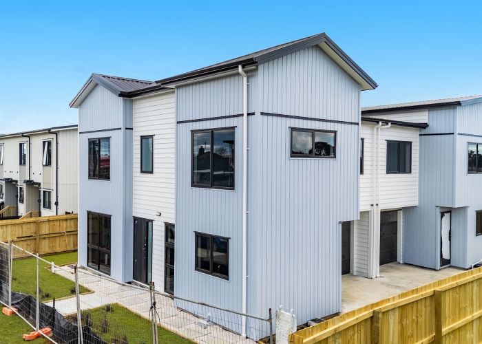  at 11 Healy Road, Manurewa, Manukau City, Auckland