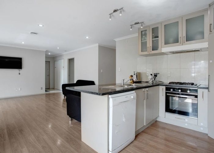  at 44 Arrowsmith Drive, Flat Bush, Manukau City, Auckland