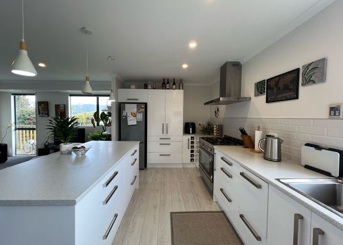  at 33 Taieri Crescent, Kelson, Lower Hutt, Wellington