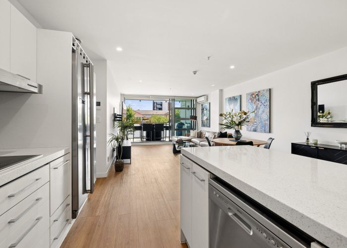 at 107/16 Huron Street, Takapuna, North Shore City, Auckland