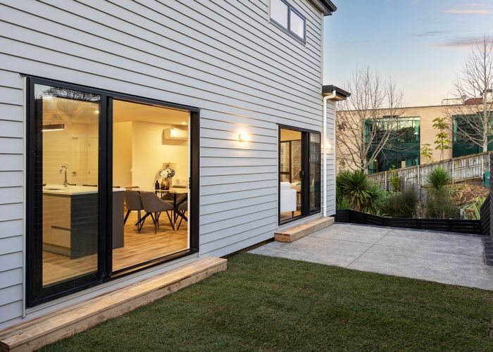  at 8 Libby Lane, Howick, Auckland