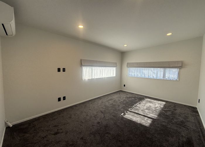  at 2 Embling Place, Eastern Beach, Manukau City, Auckland