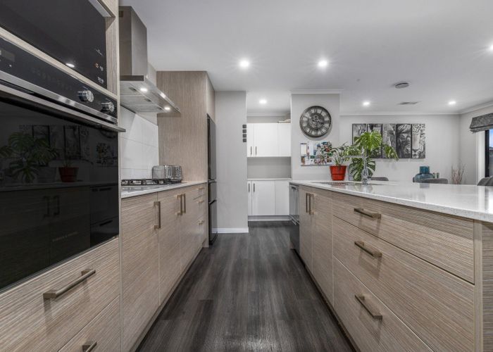  at 118 John Burke Drive, Aotea, Porirua, Wellington