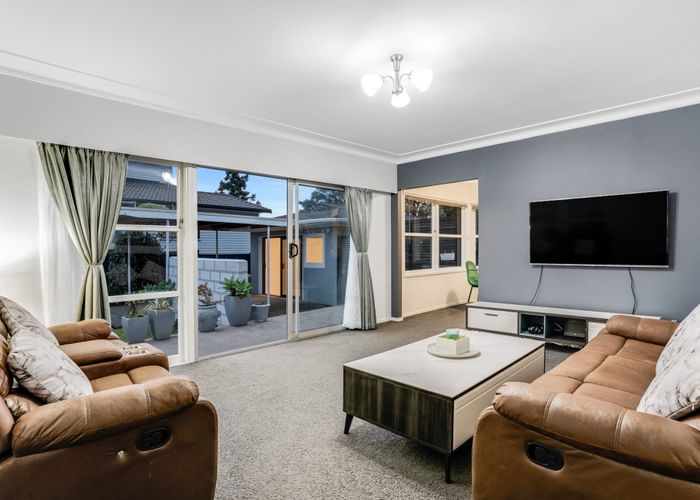  at 68 Lawrence Crescent, Hillpark, Auckland