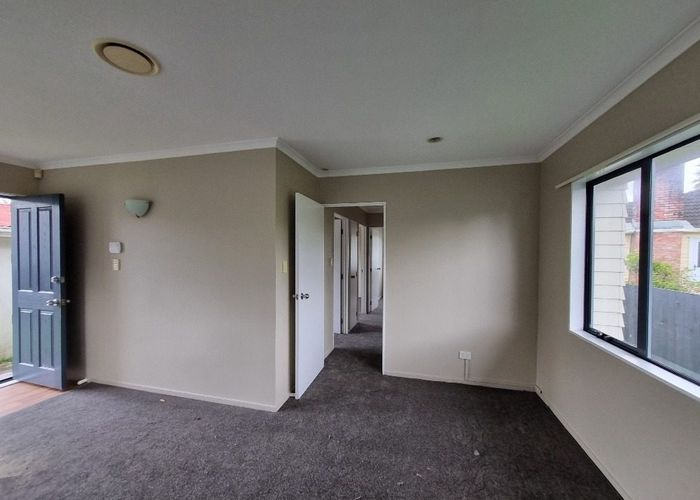  at 100B Cobham Crescent, Kelston, Waitakere City, Auckland