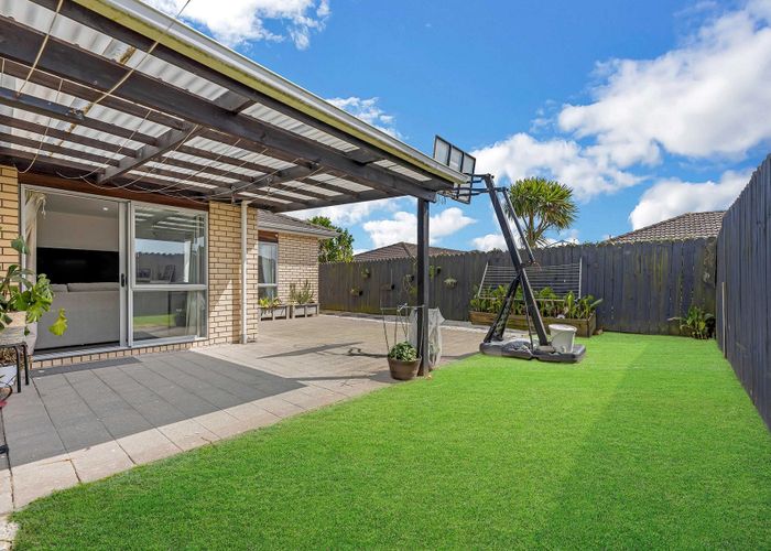  at 9 Maadi Place, Papakura, Papakura