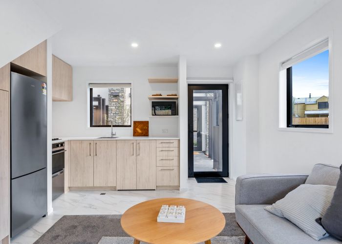  at 10 Fathom Place, Te Atatu Peninsula, Waitakere City, Auckland