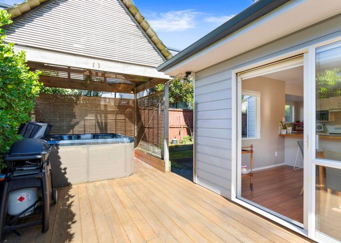  at 105b Wharf Road, Te Atatu Peninsula, Waitakere City, Auckland