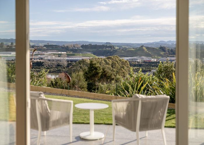  at 40 Broadwater Close, Pyes Pa, Tauranga, Bay Of Plenty