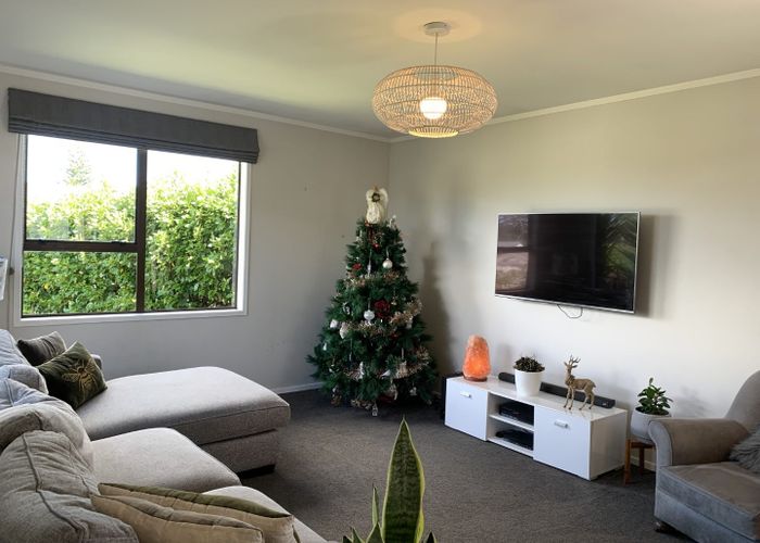  at 9 Patrice Place, Massey, Auckland