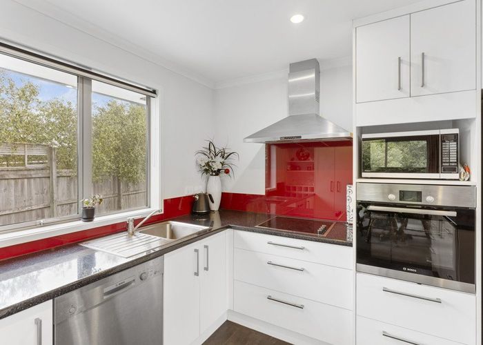  at 15 Lomond Place, Woolston, Christchurch