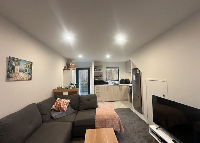 at 7/170 Don Buck Road, Massey, Waitakere City, Auckland