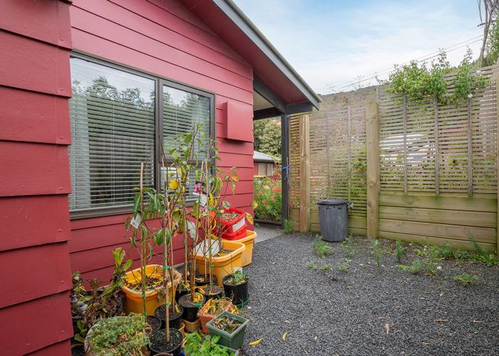  at 52 Kauri Street, Ravensbourne, Dunedin
