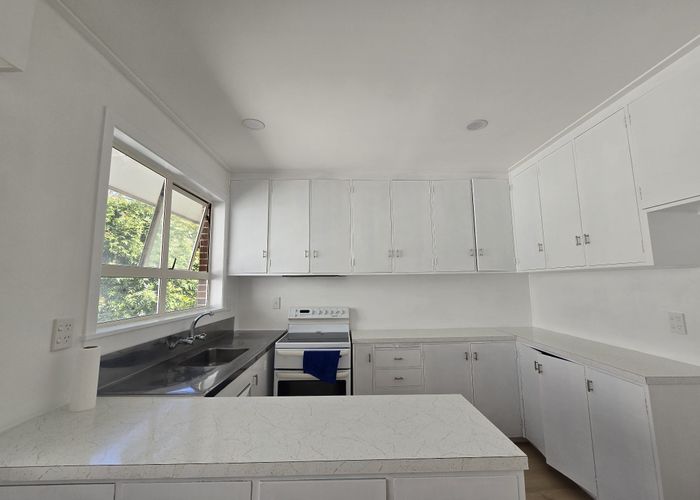  at 2/1 Rahiri Road, Mount Eden, Auckland City, Auckland