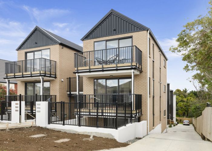  at 5/8 Baird Street, Howick, Manukau City, Auckland