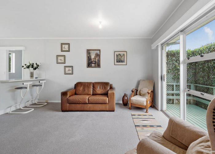  at 19B Diorella Drive, Clover Park, Auckland