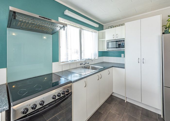  at 102 Hinau Street, Castlecliff, Whanganui