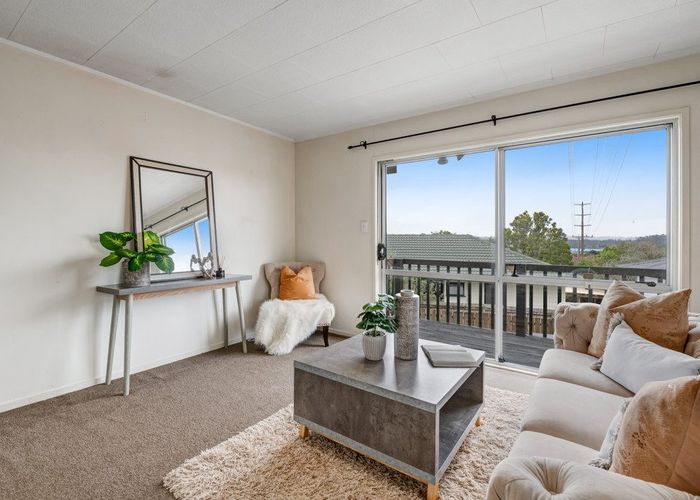  at 10 Santiago Crescent, Unsworth Heights, North Shore City, Auckland