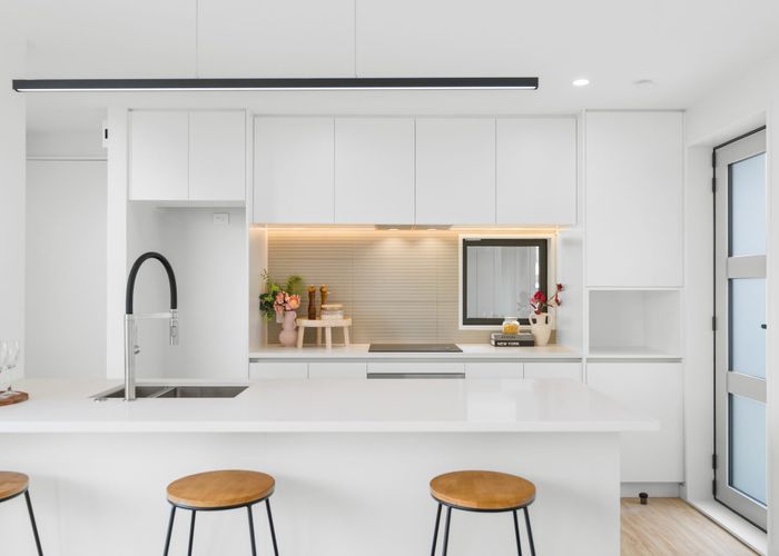  at 2/5 Clarence Street South, Addington, Christchurch City, Canterbury