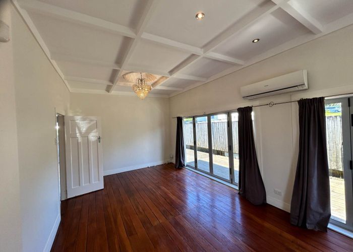  at 4 Hallam Street, Mount Albert, Auckland City, Auckland