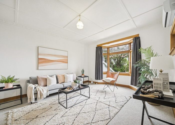  at 21 Laura Avenue, Brooklyn, Wellington