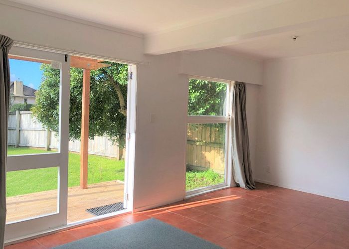  at 1/42 Durham Street , Te Atatu Peninsula, Waitakere City, Auckland