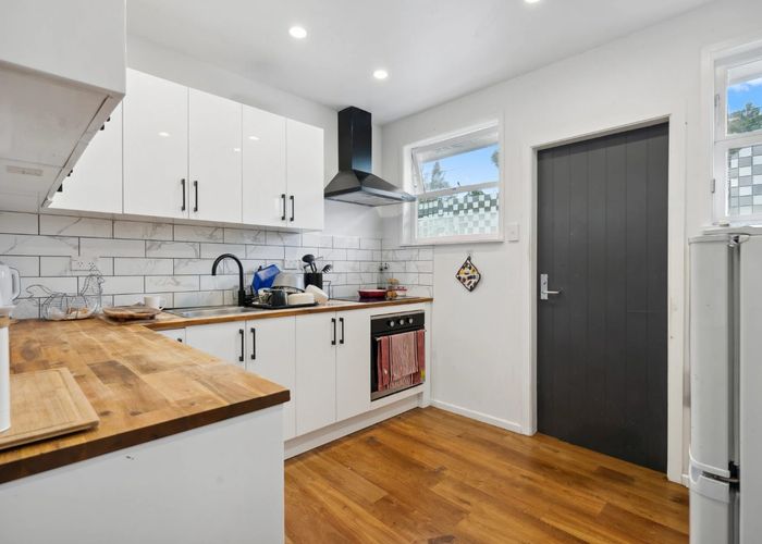  at 10/17a Miro Street, Trentham, Upper Hutt, Wellington