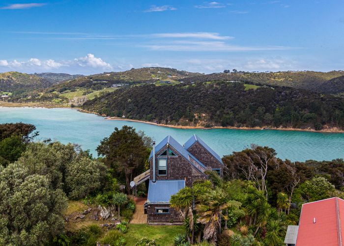  at 41 Albert Crescent, Ostend, Waiheke Island