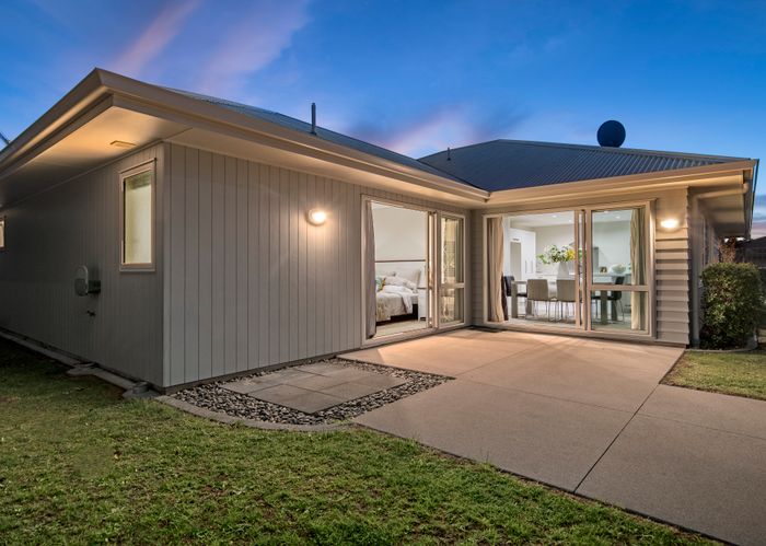  at 10 Tarn Close, Pyes Pa, Tauranga