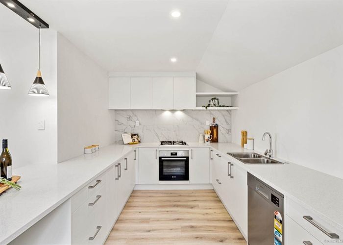  at 7B Waddell Avenue, Point England, Auckland City, Auckland