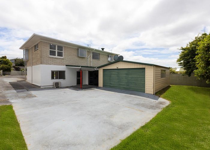  at 15 Priscilla Crescent, Melville, Hamilton