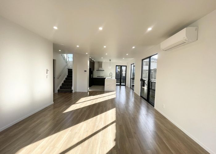  at 26B Sandgate Avenue, Botany Downs, Manukau City, Auckland