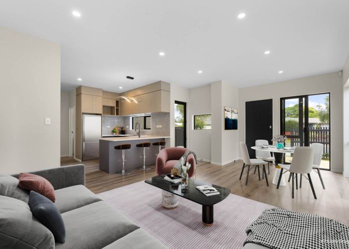  at 6 Riverpark Crescent, Henderson, Waitakere City, Auckland