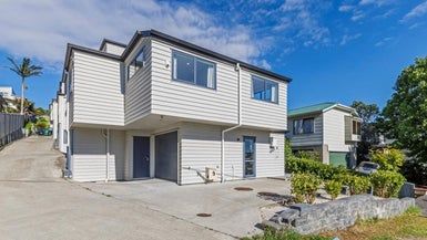  at 10A Woodall Place, Totara Vale, Auckland