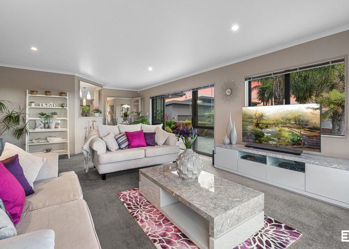  at 8 Siemonek Rise, Bethlehem, Tauranga
