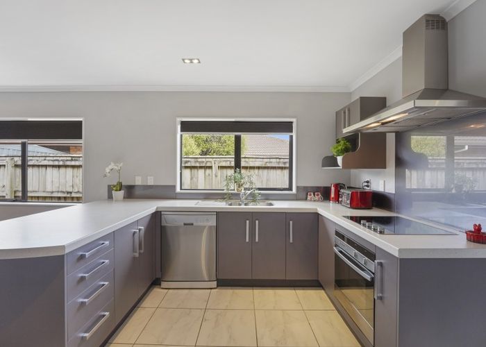  at 19 Percy Kinsman Crescent, Riverstone Terraces, Upper Hutt