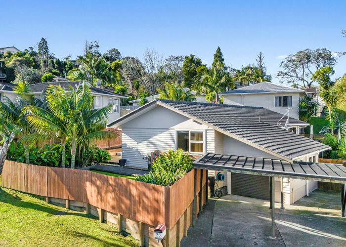  at 25 Sequoia Place, Sunnynook, Auckland