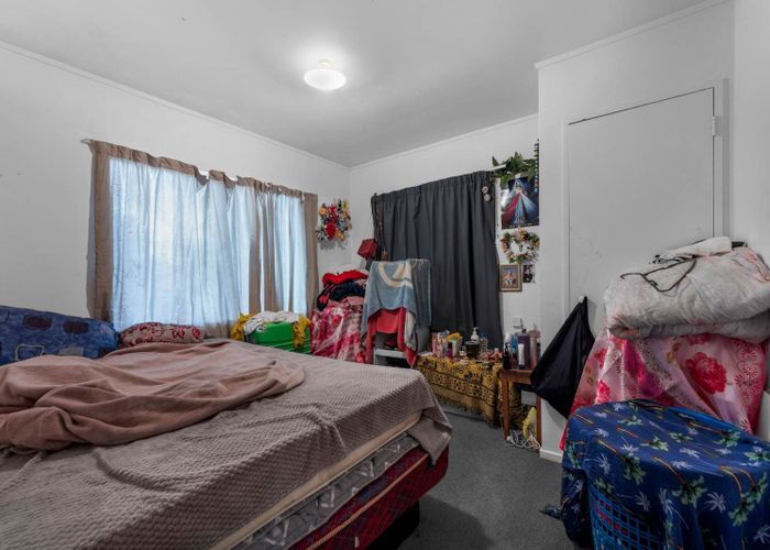  at 2/14 Dennis Road, Papatoetoe, Manukau City, Auckland