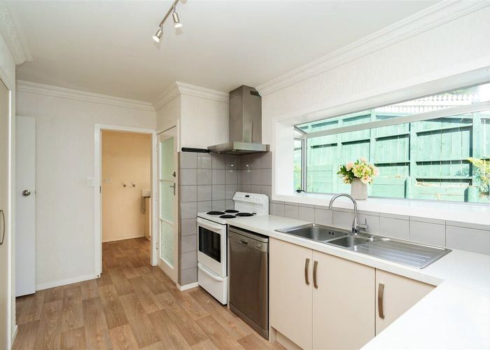  at 2 Lachlan Drive, Dinsdale, Hamilton, Waikato