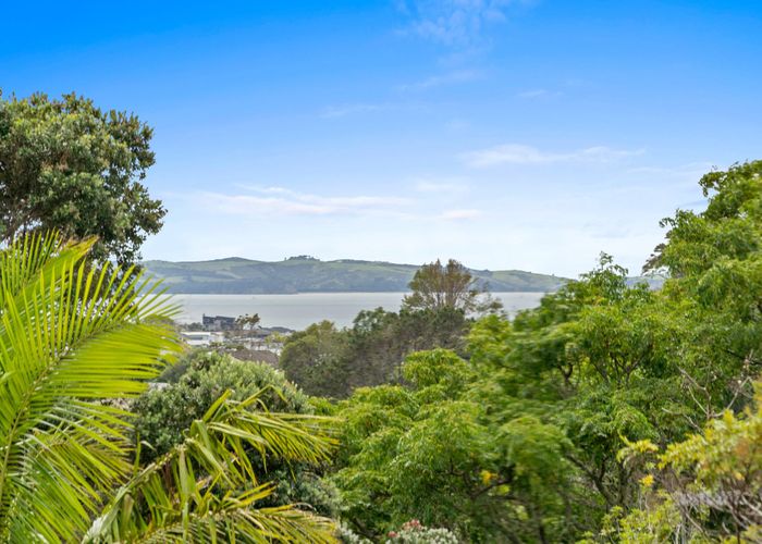  at 1/207 Glamorgan Drive, Torbay, Auckland