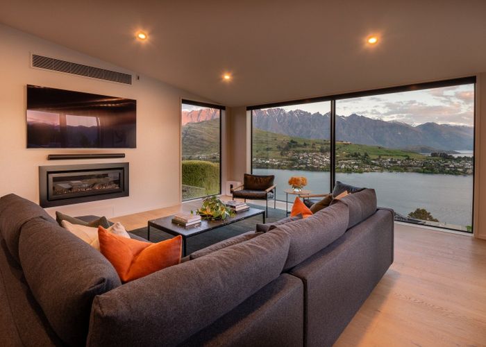  at 92 Hensman Road, Town Centre, Queenstown-Lakes, Otago